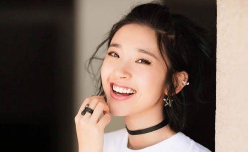 娱乐吃瓜君 唐艺昕,娱乐圈的甜蜜瓜果，揭秘她的爱情与事业